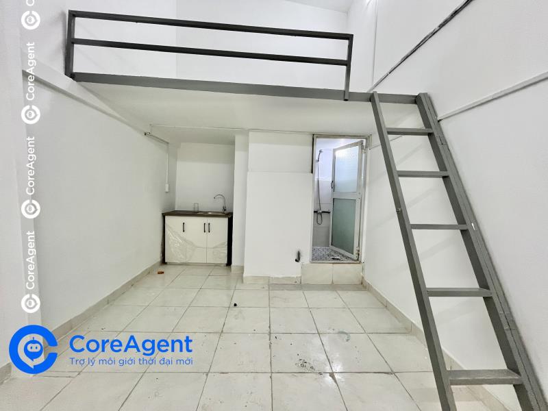 Phòng trọ có gác dành cho sinh viên, người đi làm ở đường lò gốm, quận 6 gần cơ sở đại học mở 5-7p đi xe - 3