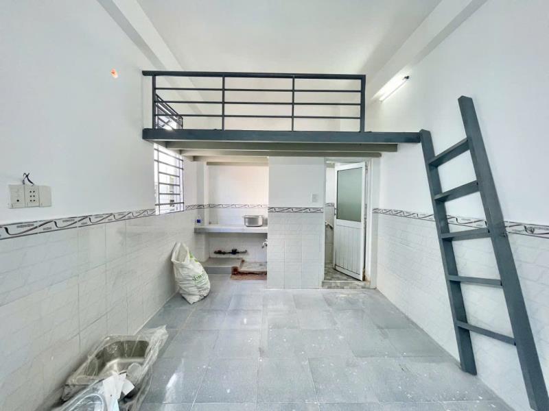 Phòng trọ có gác ngay đại học văn lang cơ sở 3