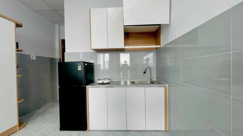 Cho thuê căn hộ có ban công, gần đại học gtvt - nơ trang long, quận bình thạnh - 3