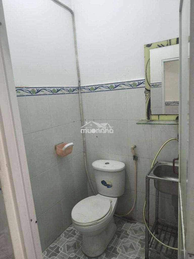 Cho thuê nhà nguyên căn ngay cầu tân thuận 1 - 4