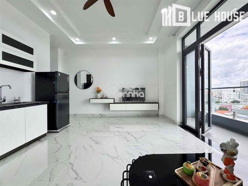 Cho thuê căn hộ 1 phòng ngủ cao cấp ngay âu cơ - khu bàu cát