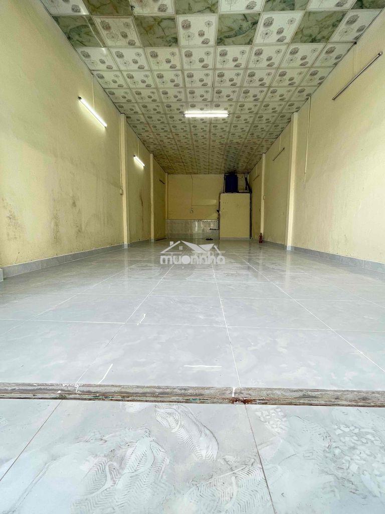 Nhà cho thuê mtkd luỹ bán bích.dt:4.8m x 15m. nhà cấp 4 trống suốt - 3