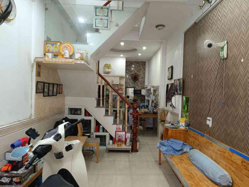 Bán nhà 3 tầng lê đức thọ sổ hồng riêng