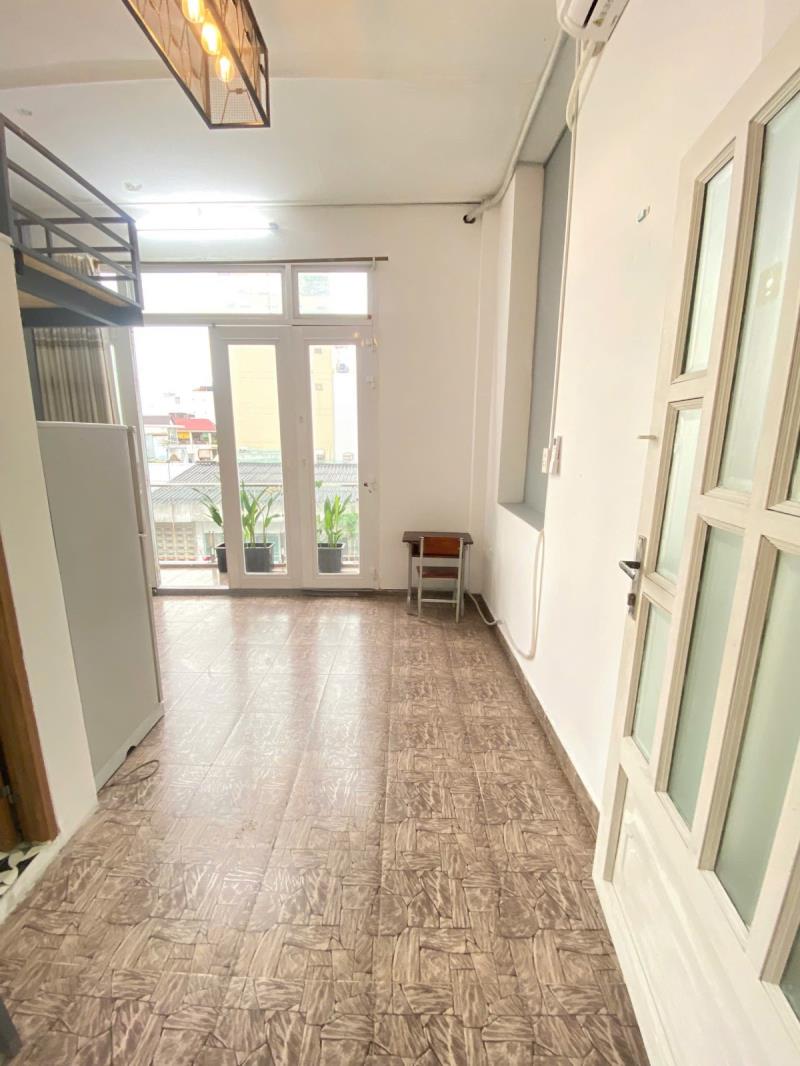 Cho thuê căn hộ ban công gần đh hutech, giao thông vận tải, gần ngã tư hàng xanh - 3