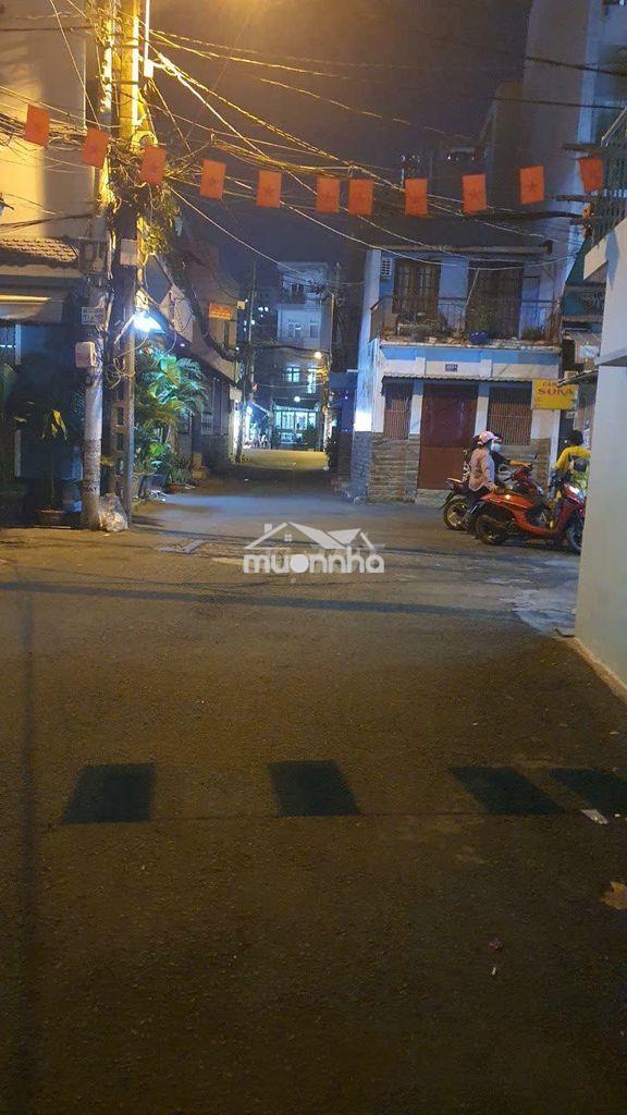 Cho thuê nhànhỏ riêngbiệt hẽm xe hơi tới nhà, bà hom quận 6,có bancông - 3