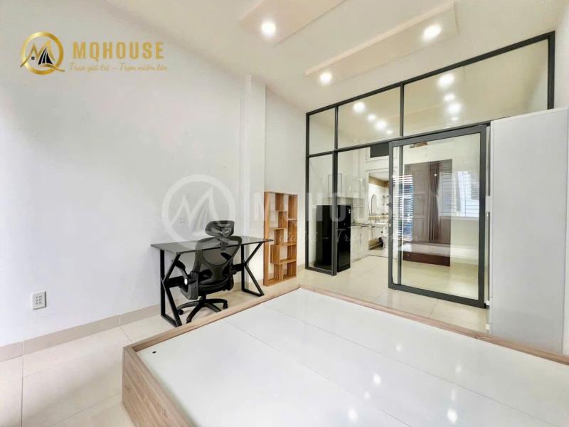 Căn hộ 1 phòng ngủ ngay ngã tư hàng xanh  - 2