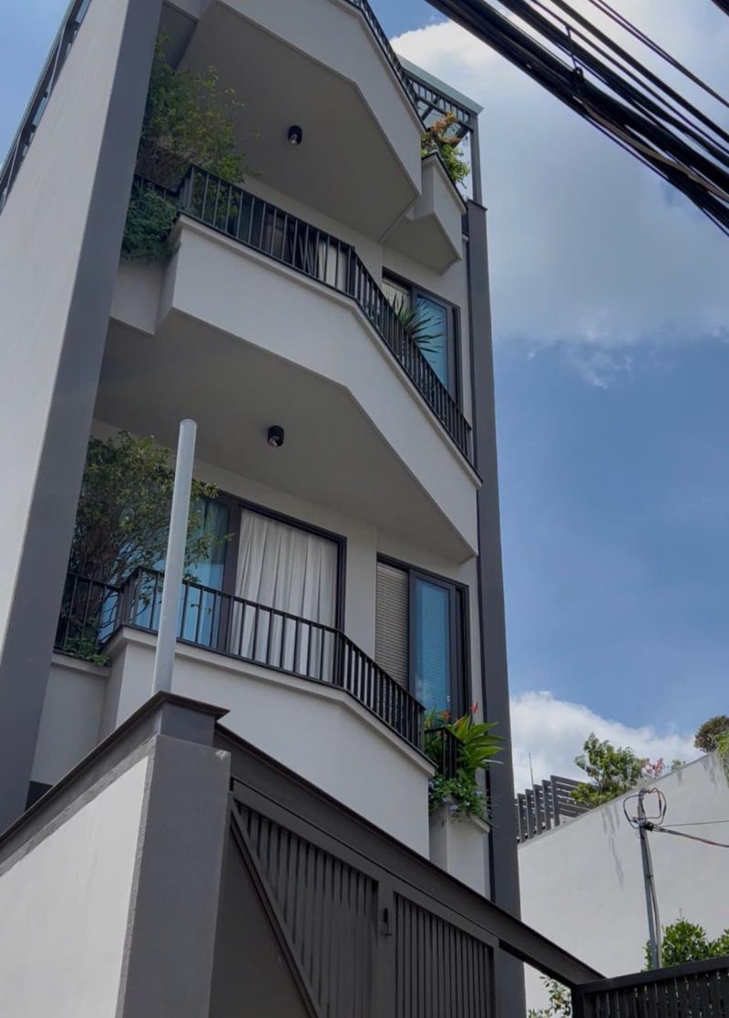 Nhà phố quận 2 - phường thạn mỹ lợi - nhà mới đẹp - hẻ xe hơi