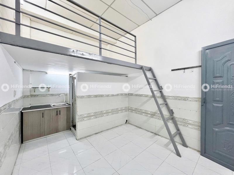 Phòng trọ trệt giá rẻ có thang máy  gần ngã tư bốn xã  - 3