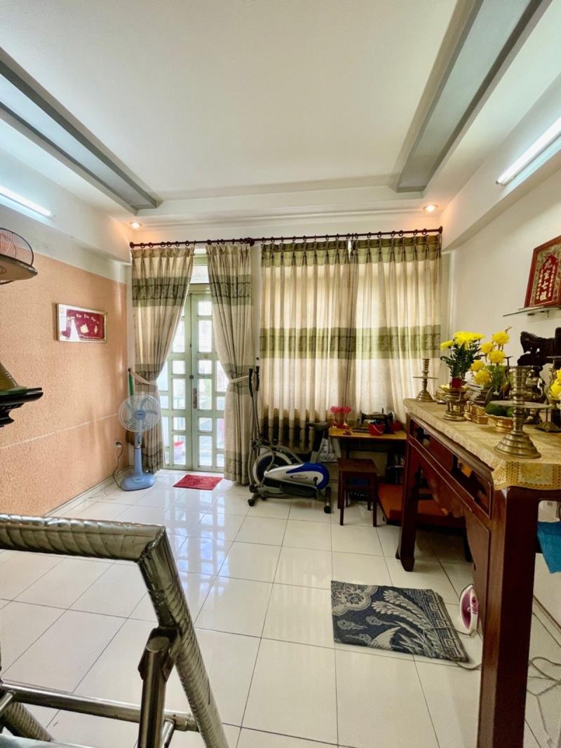 Nhà bán 4 tầng quang trung gần siêu thị trường học - 4