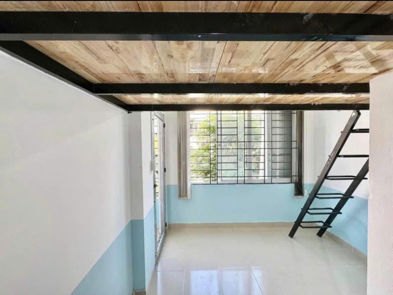 Phòng mới xây ngay đại học công nghiệp