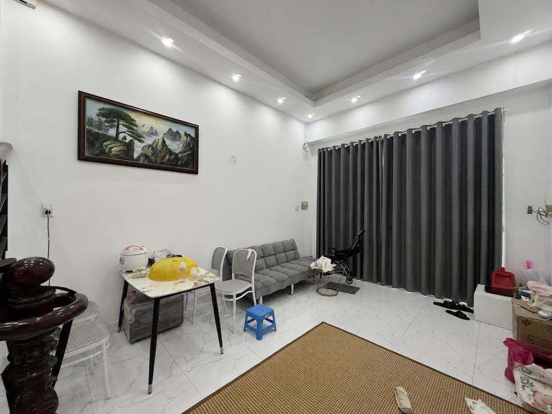 30 m 5 tầng lê hồng phong 7 tỷ 9