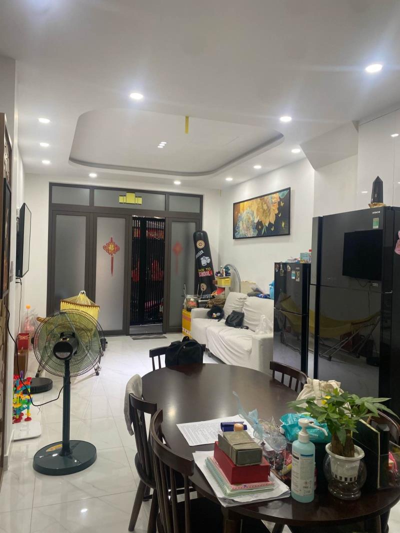 Bán nhà 3 tầng hẻm tạ quang bửu – phường chánh hưng,