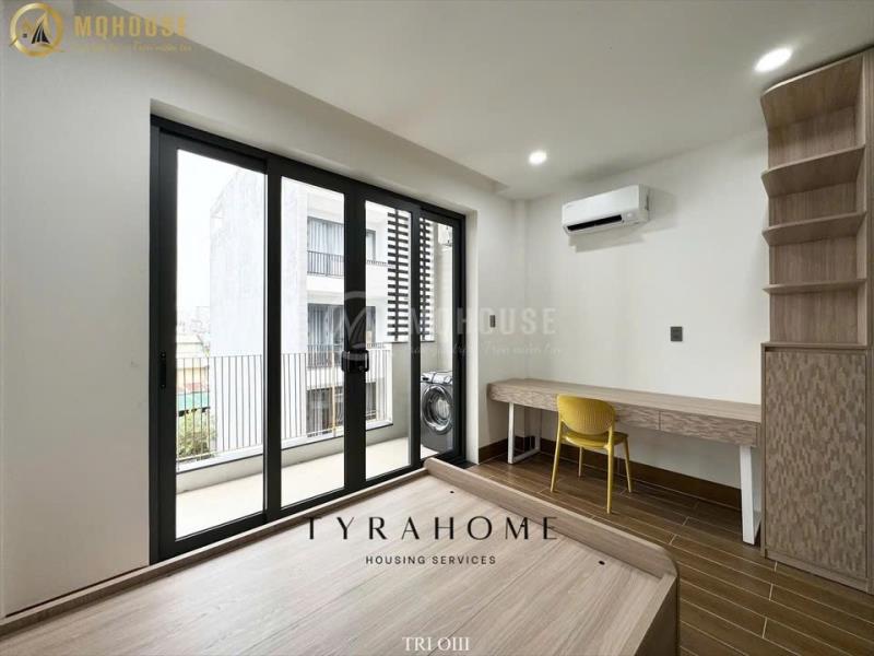 Khai trương căn hộ ban công cách đh văn lang 300m_full nội thất