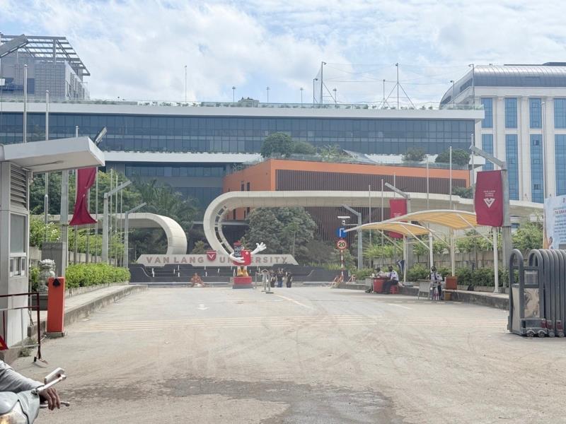 Nhà đất đặng thùy trâm gần trường văn lang - 2