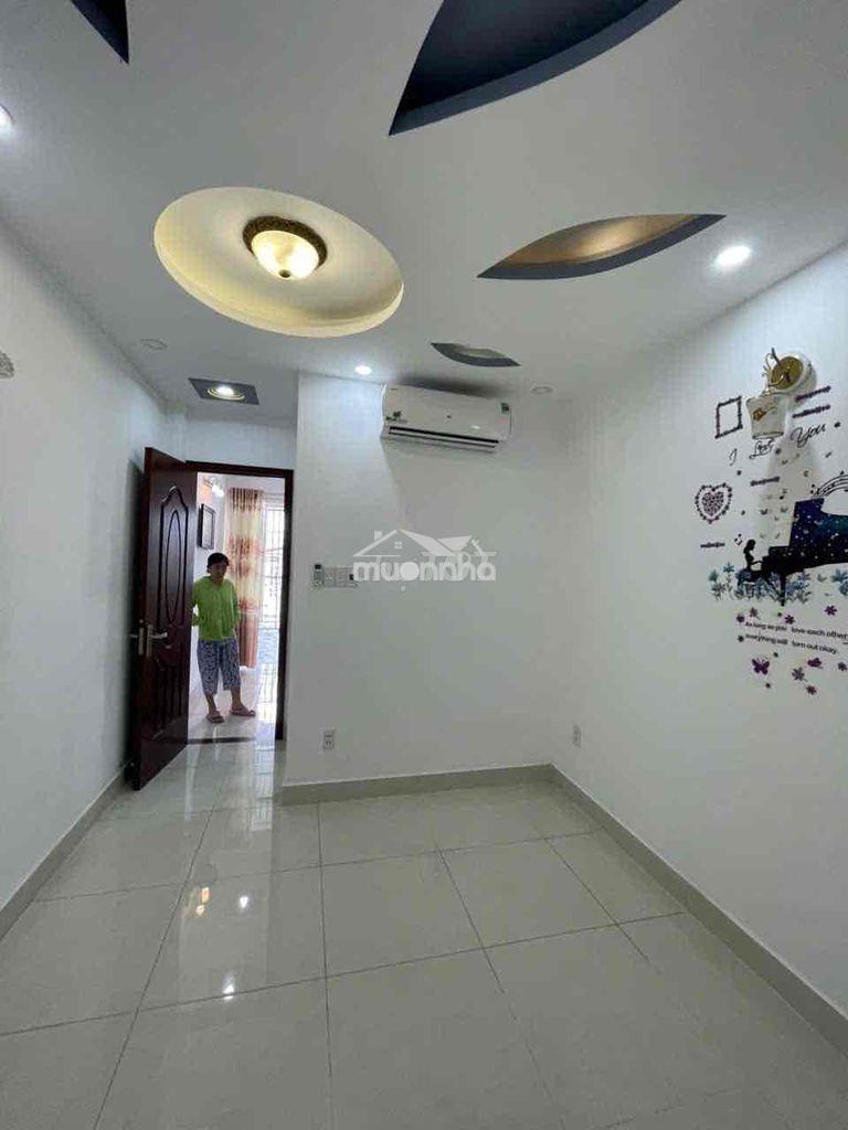 Nhà nguyên căn. 3pn.4wc. 3 tầng. hình và video thật 100% - 2