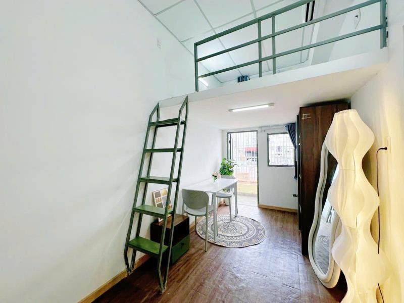 Duplex ban công thang máy gần đại học hutech, ngoại thương, hồng bàng, uef, đường ung văn khiêm, điện biên phủ, bình thạnh