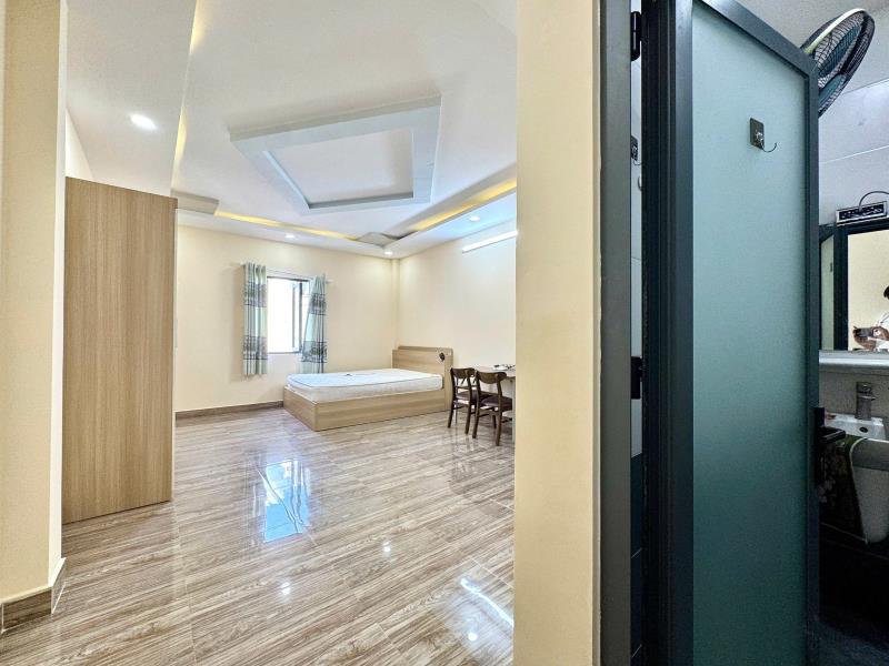 Phòng rộng 35m2_cửa sổ thoáng_điện biên phủ_ngã tư hàng xanh_đại học uef_hồng bàng_hutech_gần nguyễn cửu vân_trường sa_cầu thị nghè - 3