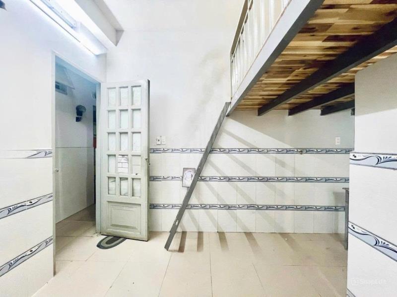 Phòng trọ có gác máy lạnh gần đại học văn hiến và chợ bàu cát quận tân phú - 3