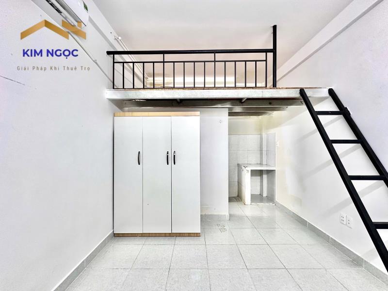Phòng trọ có gác máy lạnh gần đại học công thương và mũi tàu cộng hoà - 2
