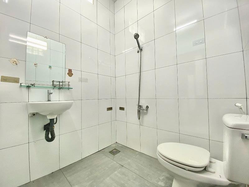Cho thuê phòng trọ, chdv gần đh công thương - dh văn hiến - quận tân phú - 4