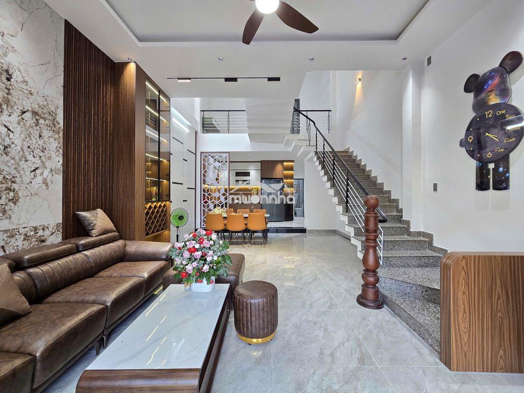 Nhà đẹp 3 tầng sát biển full nội thất giá rẻ - 4