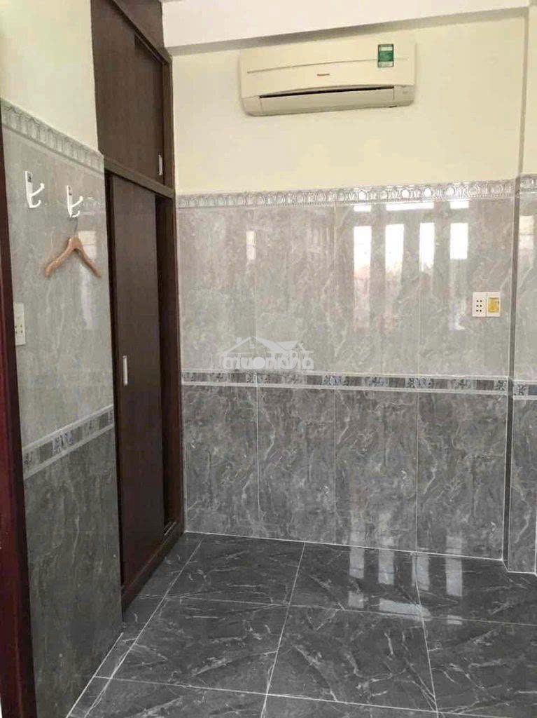 Nhà thuê quận 1 khu bùi viện - 2