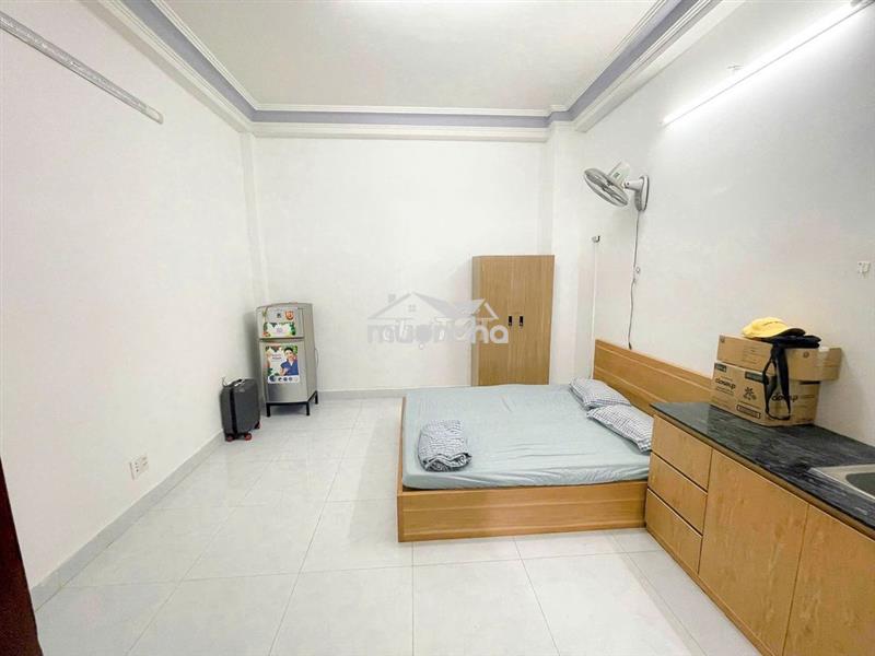 Căn hộ dịch vụ mới 100%  47 xuân hồng, tân bình