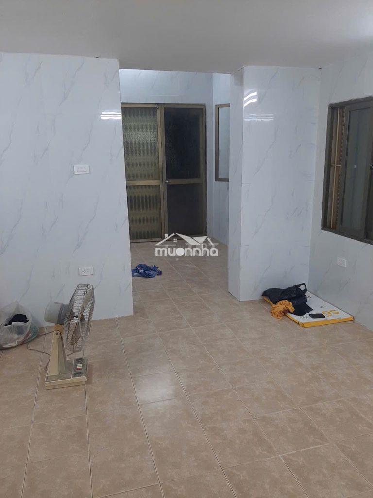 Cho thuê nhà ngõ 27 hàng khoai, có gác lửng, 8 triệu - 4