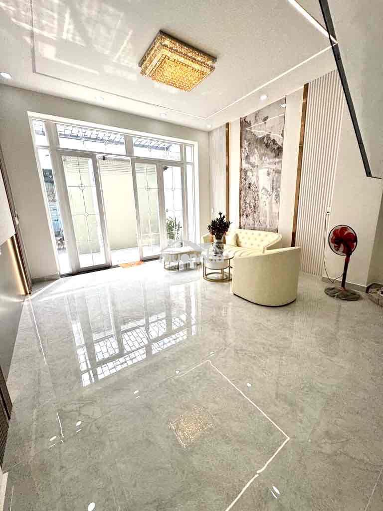 Bán nhà đẹp. nam long.ngang hơn 5.chỉ 4 tỷ nhỉnh - 3