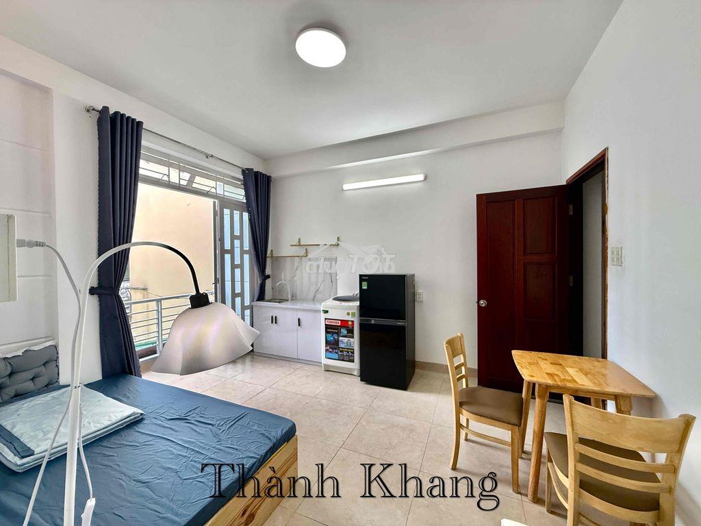 Cho thuê căn hộ bancol máy giặt riêng rộng 30m2 gần bờ kè hoàng sa q3 - 2