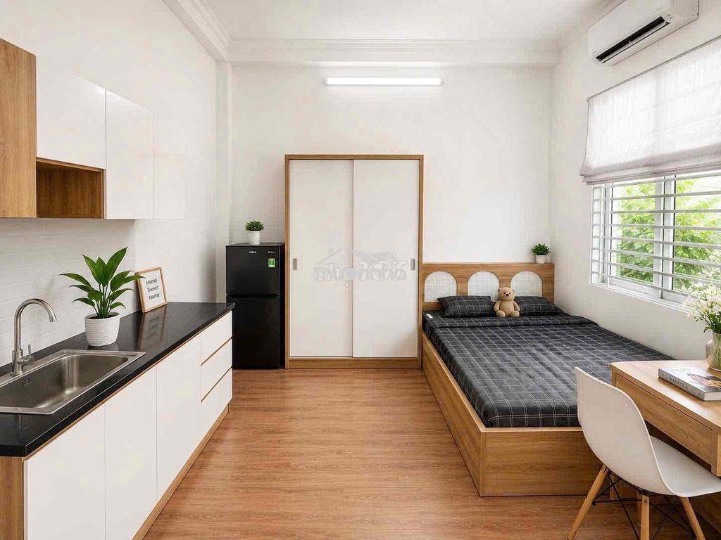 Phòng trọ mới ngay ngã 4 hàng xanh - siêu thoáng - 2