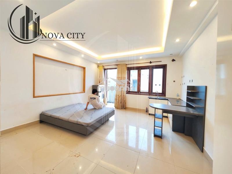 Căn hộ ban công riêng, full nội thất gần phạm hùng - nguyễn văn linh