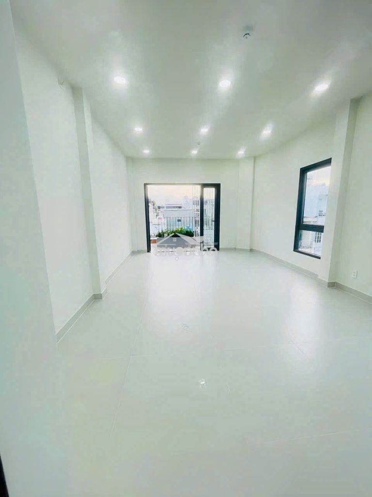 Nhà mới cực hot! thuê nhà nguyên căn 443/3b lê văn sỹ ,q.3. dtsd 500m2 - 2