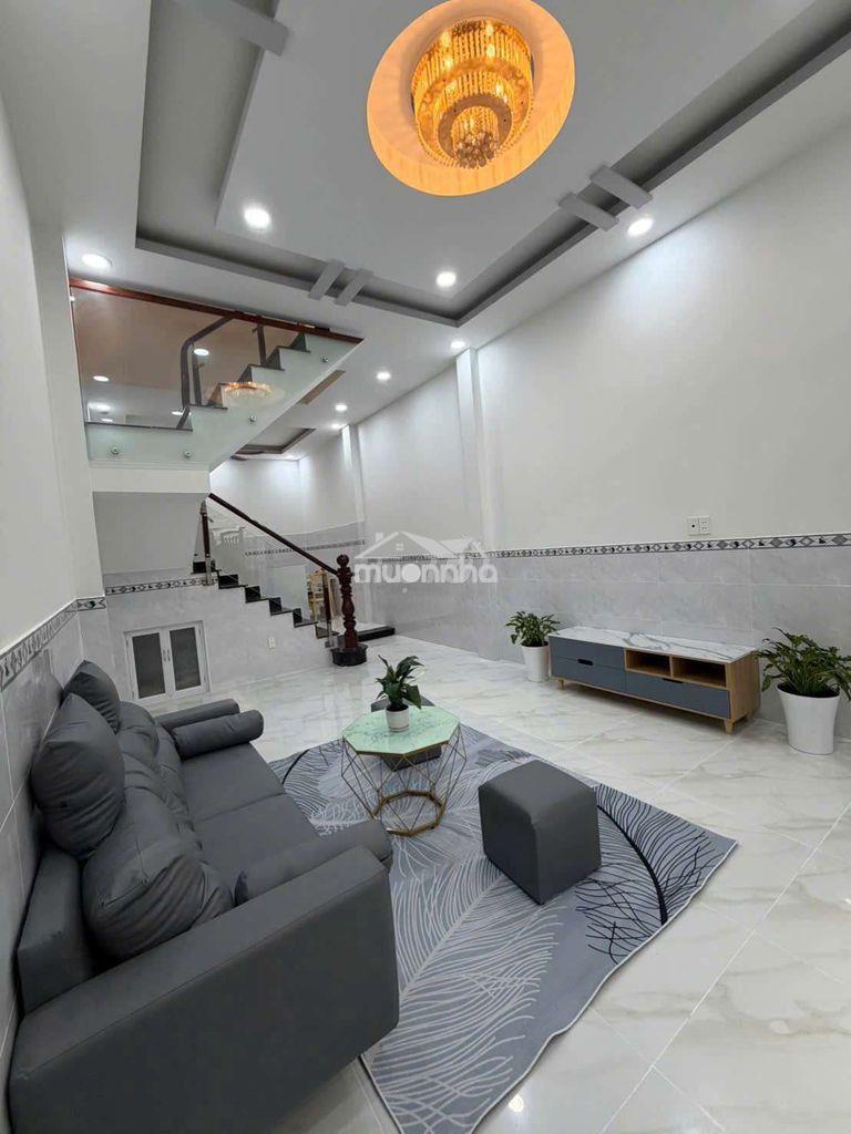 Nhà 4x15m 2 tầng 3pn quận 7 5 tỷ 590