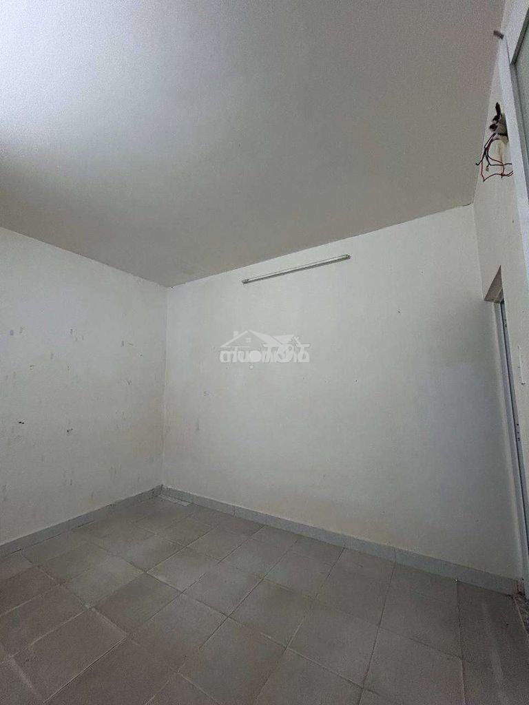 Cho thuê phòng trọ gần bến xe quận 8
. - 2