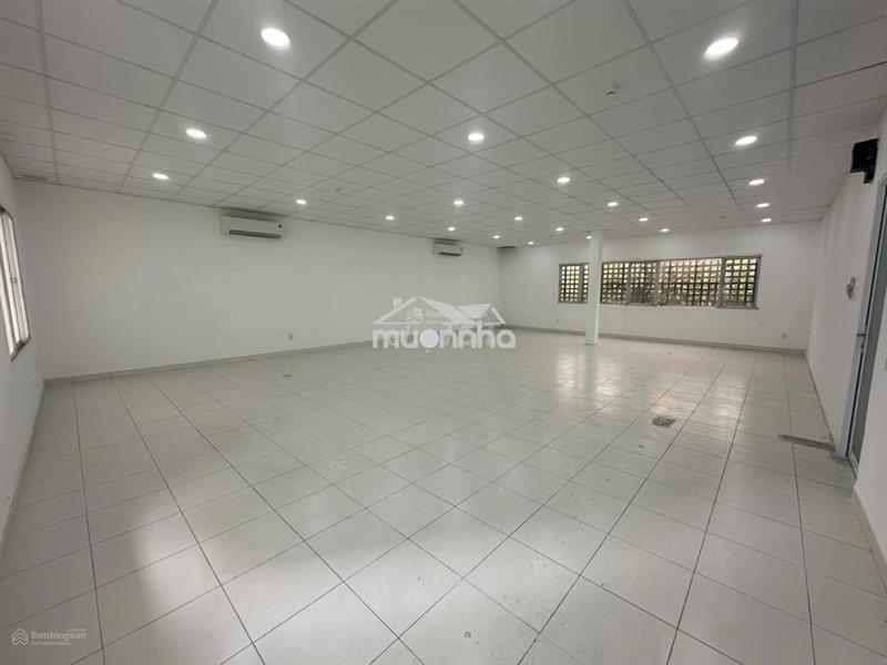 Sàn đa dạng từ 50-100m2, gần coopmart - số 118 cống quỳnh, q1