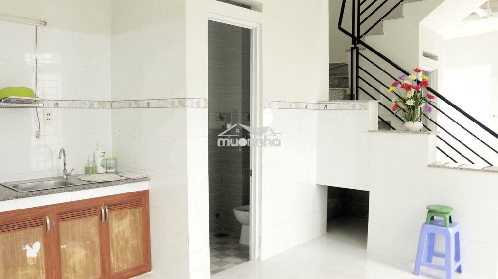 Nhà 1 trệt 1 lầu 135m² 2 phòng ngủ hẻm 8m lê văn chí linh trung - 2