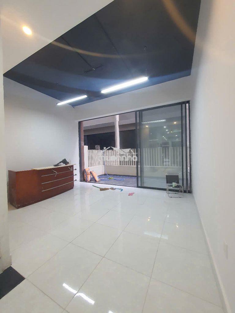 Cho thuê nguyên sàn văn phòng mới đẹp