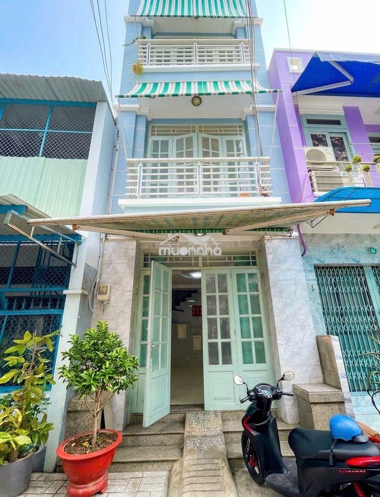 Bán 5,4 tỷ nhà 3 tầng, 4 phòng ngủ, hẻm 5 thông đường lũy bán bích