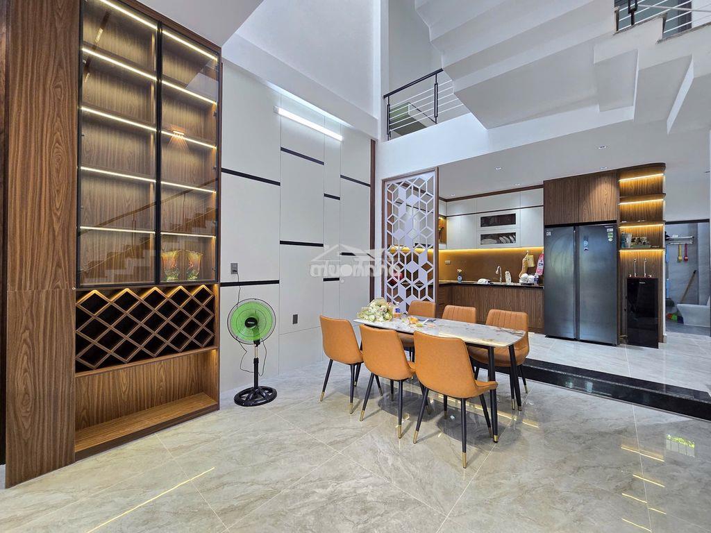 Nhà đẹp 3 tầng sát biển full nội thất giá rẻ - 2