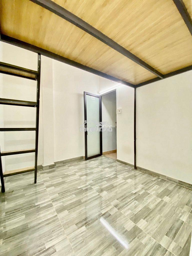 Phòng cho thuê có gác cửa sổ trời đi bộ qua iuh giá rẻ - 2