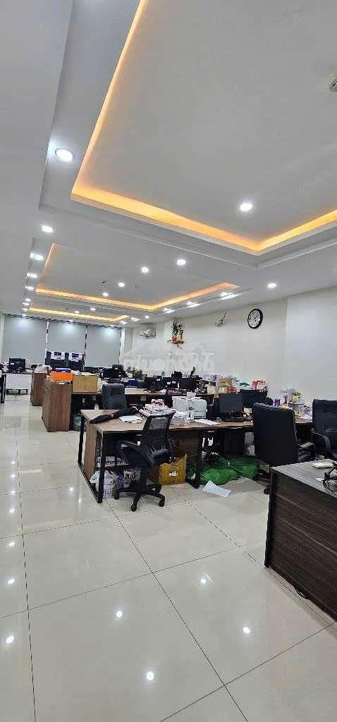 Bán tòa nhà 7 tầng mặt tiền phạm văn chí q6 , thang máy , pccc, 6×28