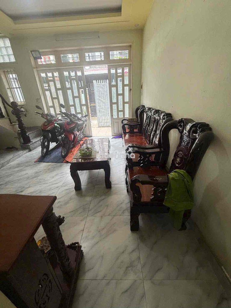 Cho thuê nhà 1 trệt 1 lầu gần cổng sau bon chen, phường bửu hòa