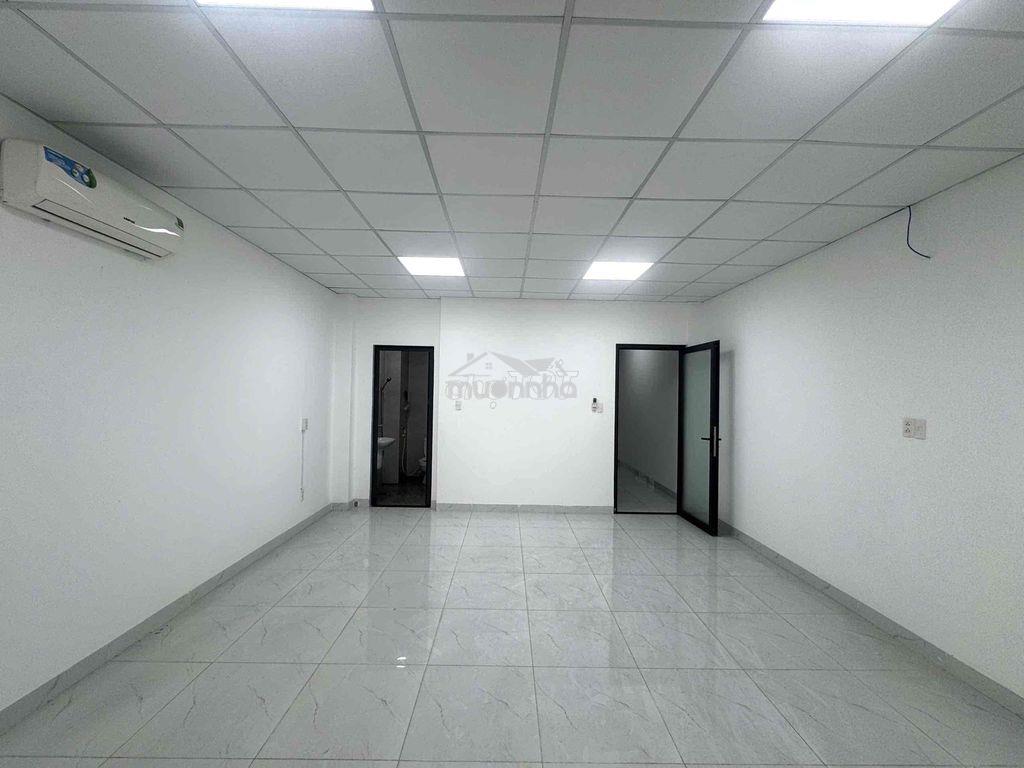 Cho thuê văn phòng cityland có nội thất, có hầm để xe 6tr - 4
