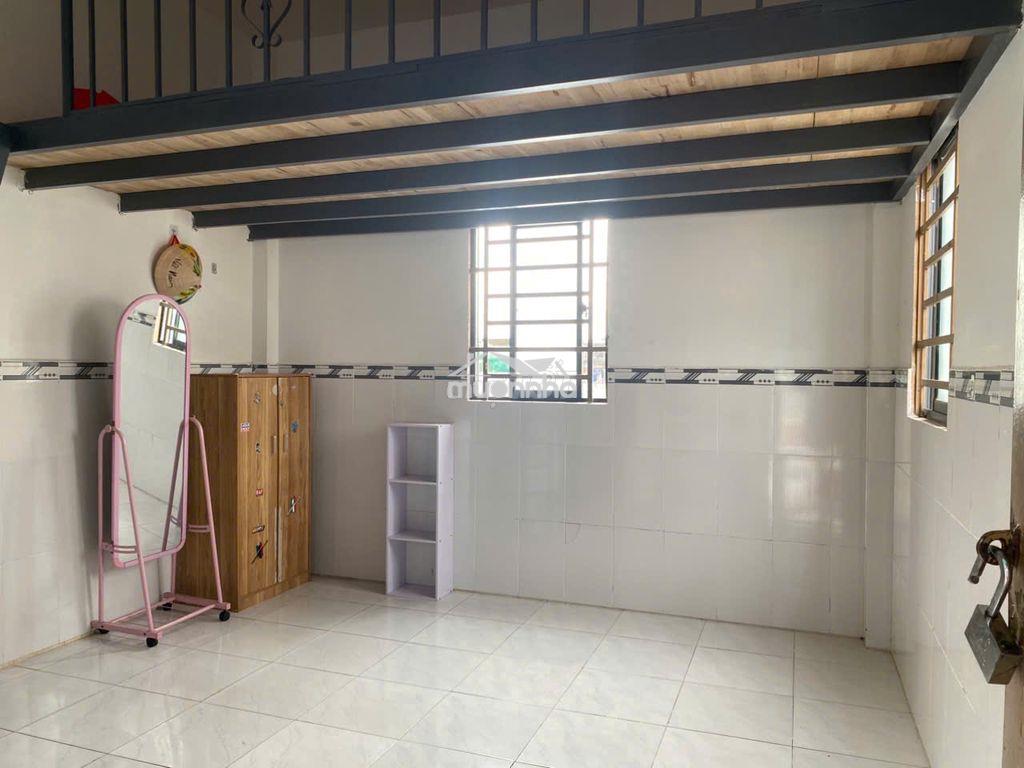 Thuê phòng trọ giá rẻ 2 mặt hxh thoáng, ngay emart,đhcn4, bình thạnh - 3