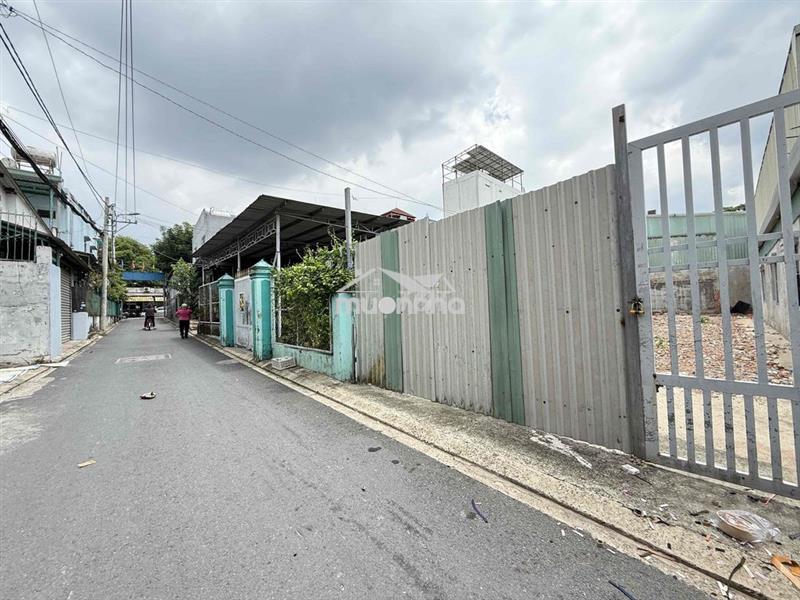Lô đất 5,35m x 26m. 131m2. mặt tiền đường thới an 18