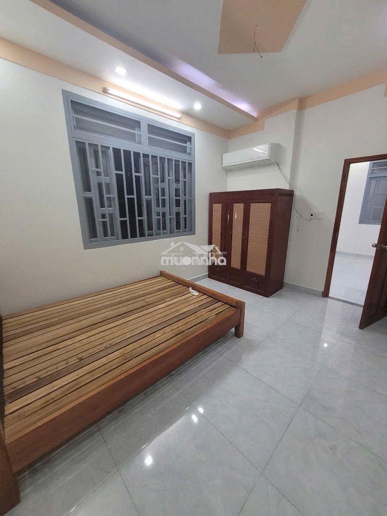 Phòng cho thuê trong nhà nguyên căn gần ktx khu b