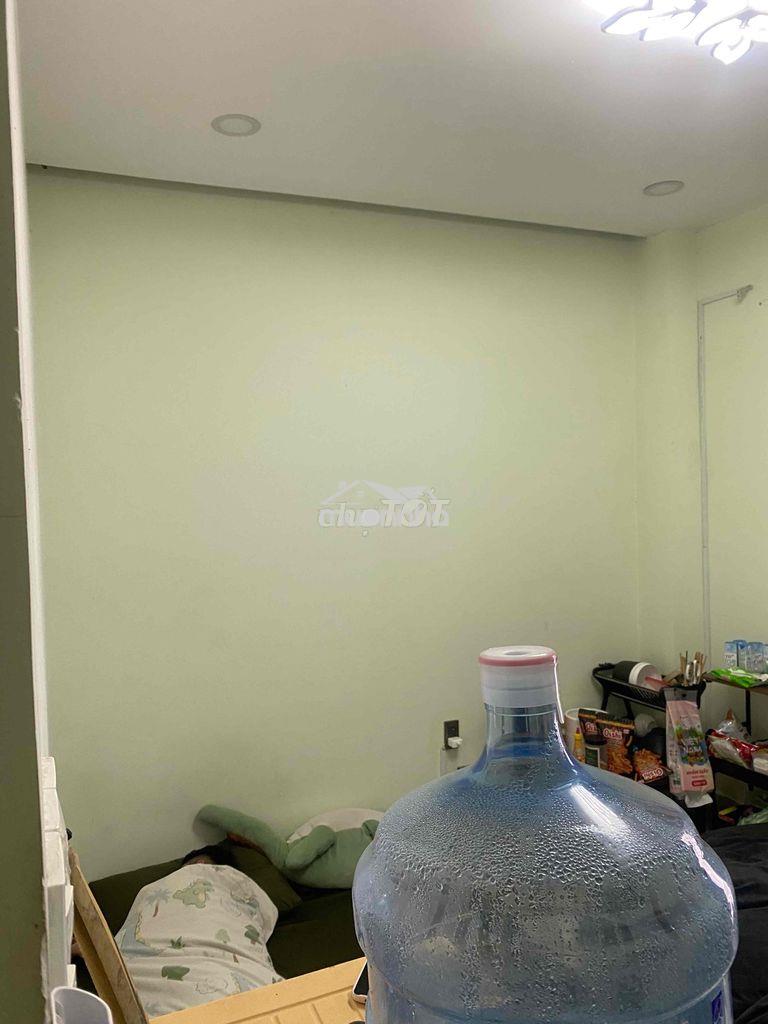 Phòng trong nhà nguyên căn cách iuh 5’ đi bộ - 3