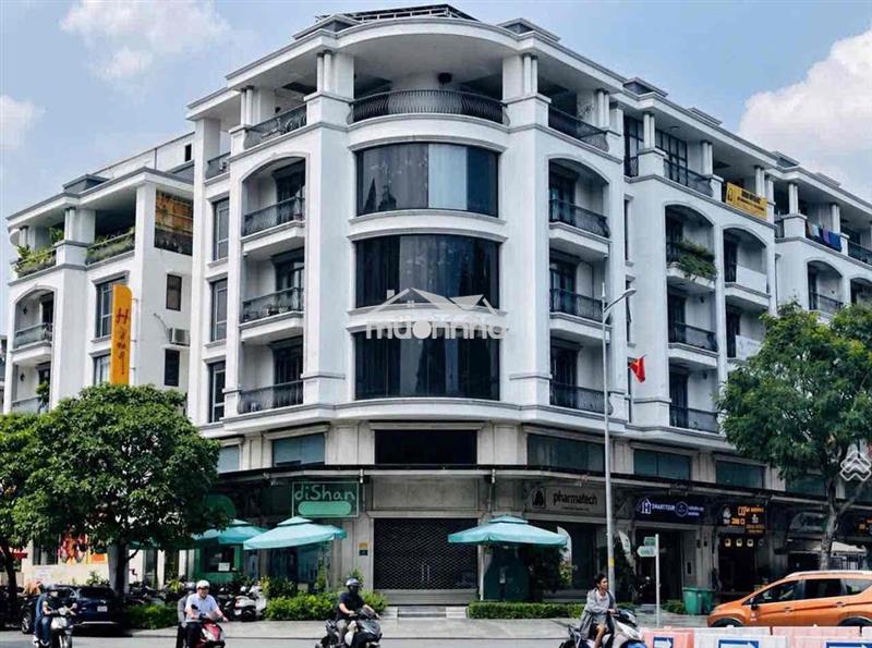 🔥 Siêu phẩm cho thuê căn góc 2 mặt tiền –vị trí đẹp tại vạn phúc city
