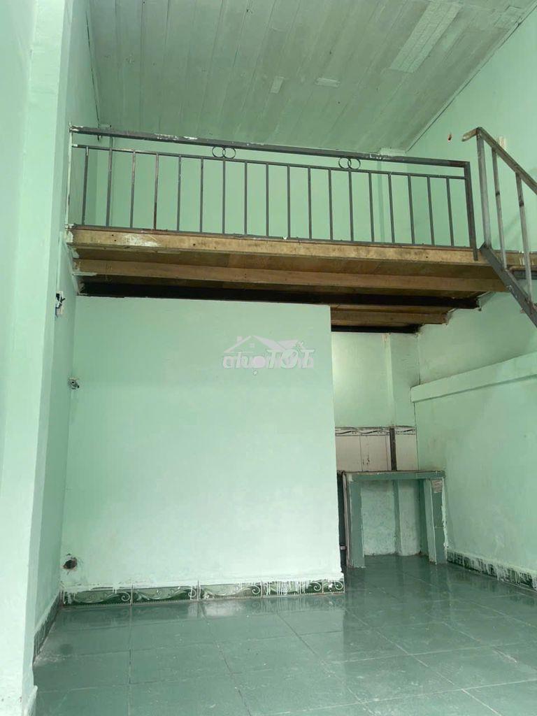 Phòng trọ mặt tiền đường 19 - 3